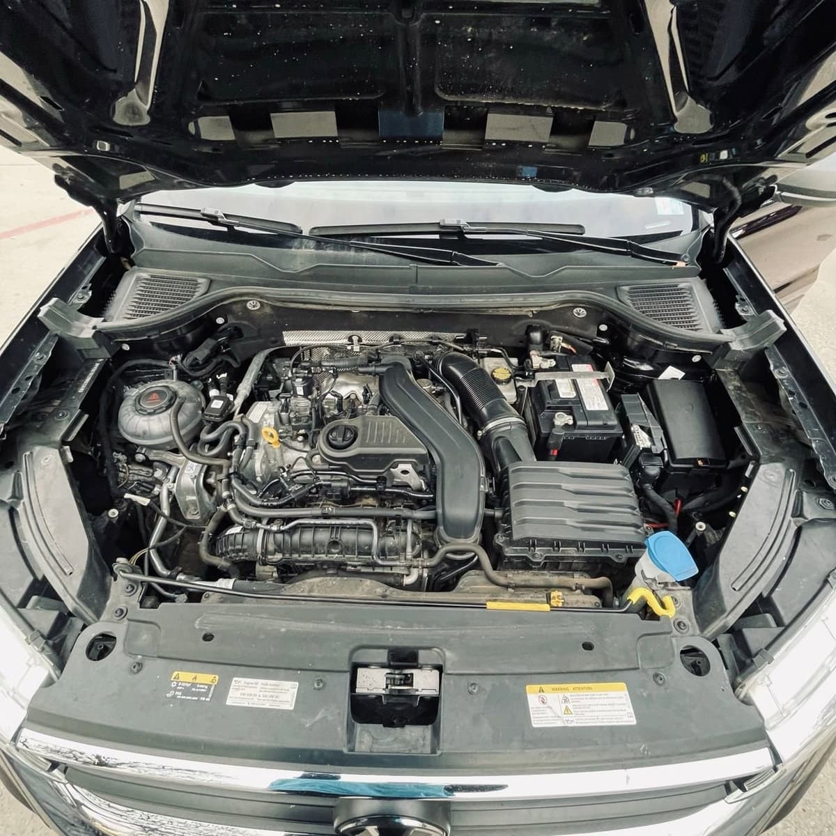 2024 Volkswagen Taos - Image 24