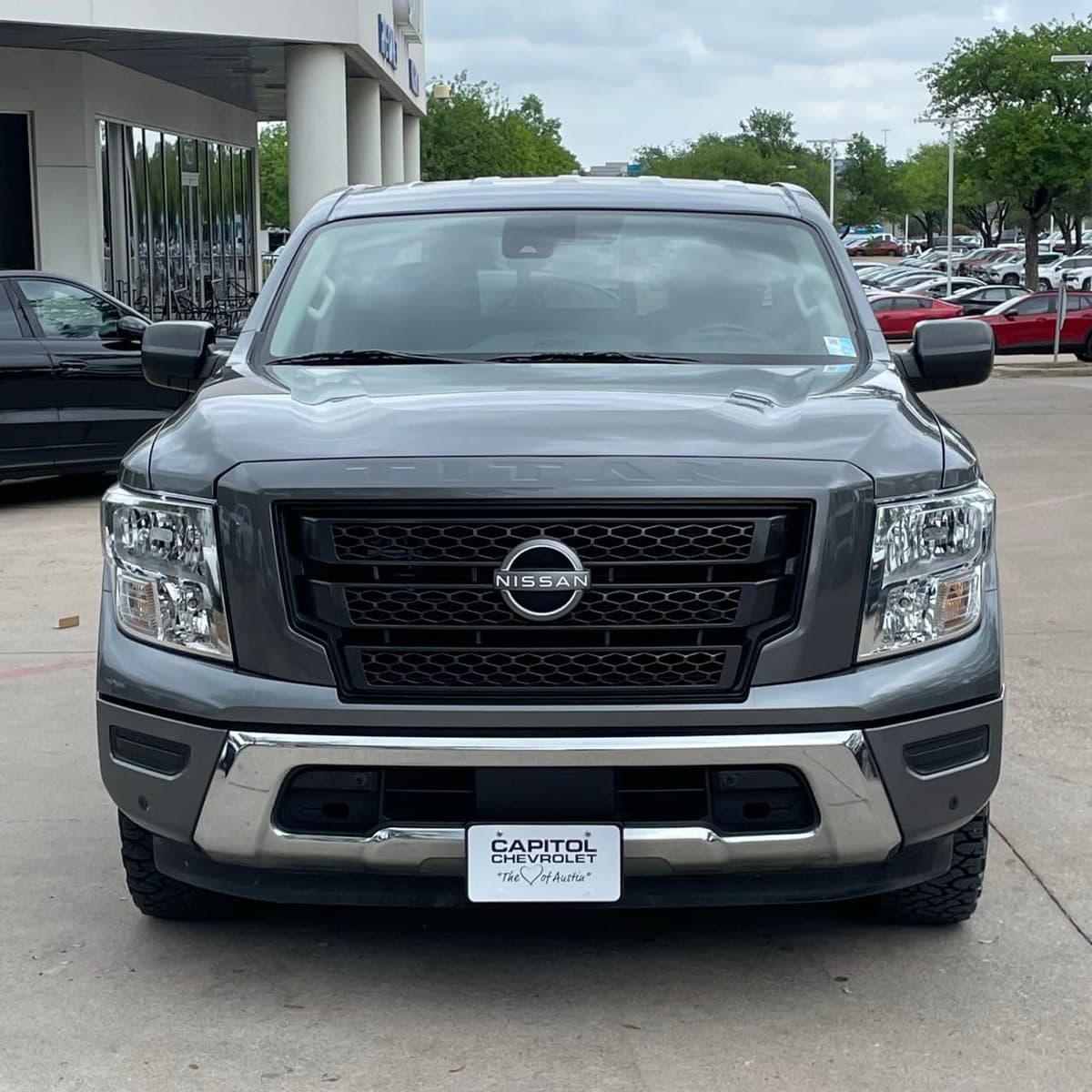 2024 Nissan Titan - Image 7