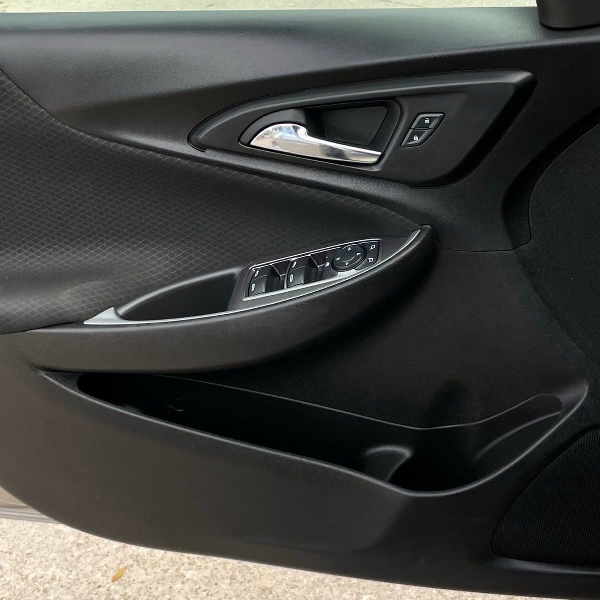 2024 Chevrolet Malibu - Image 19