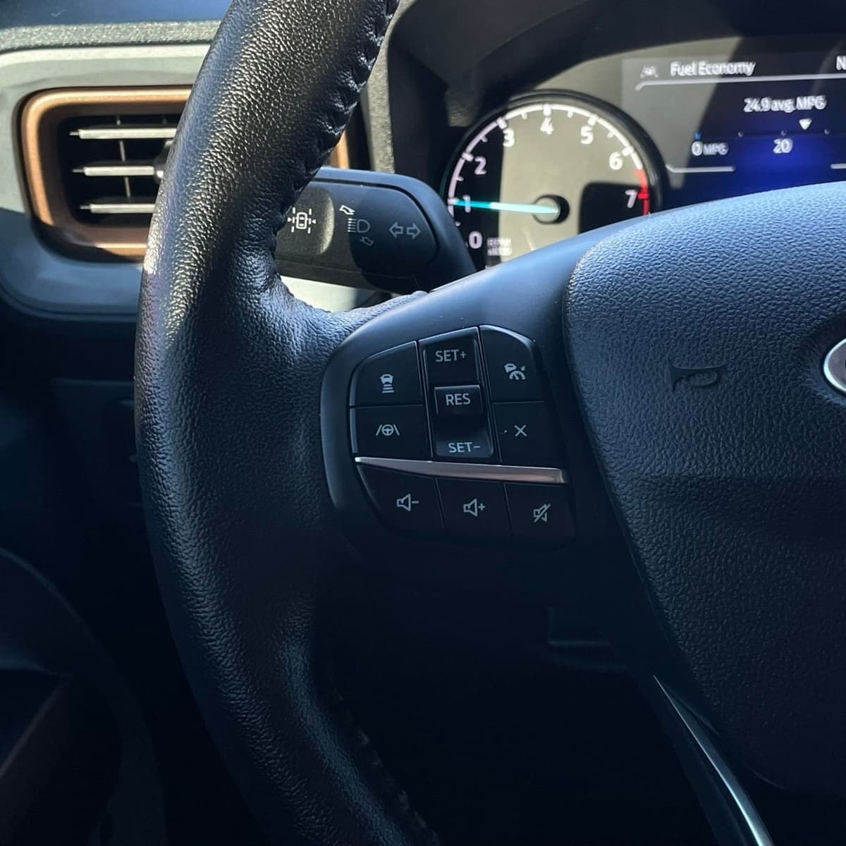 2022 Ford Maverick - Image 14