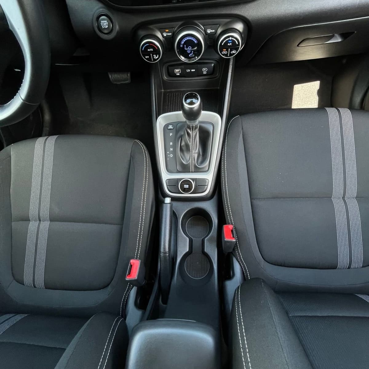 2025 Hyundai Venue - Image 19