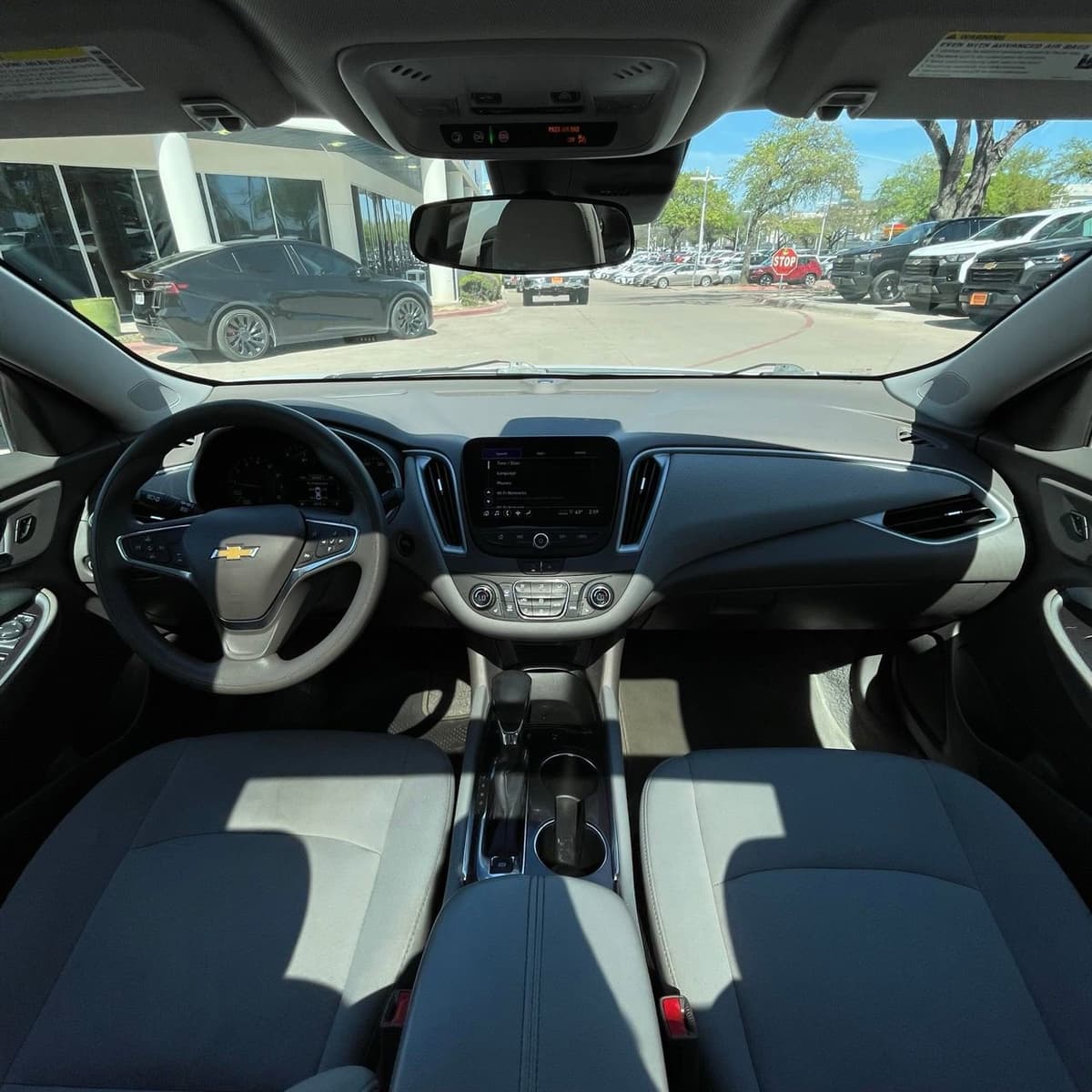 2024 Chevrolet Malibu - Image 11