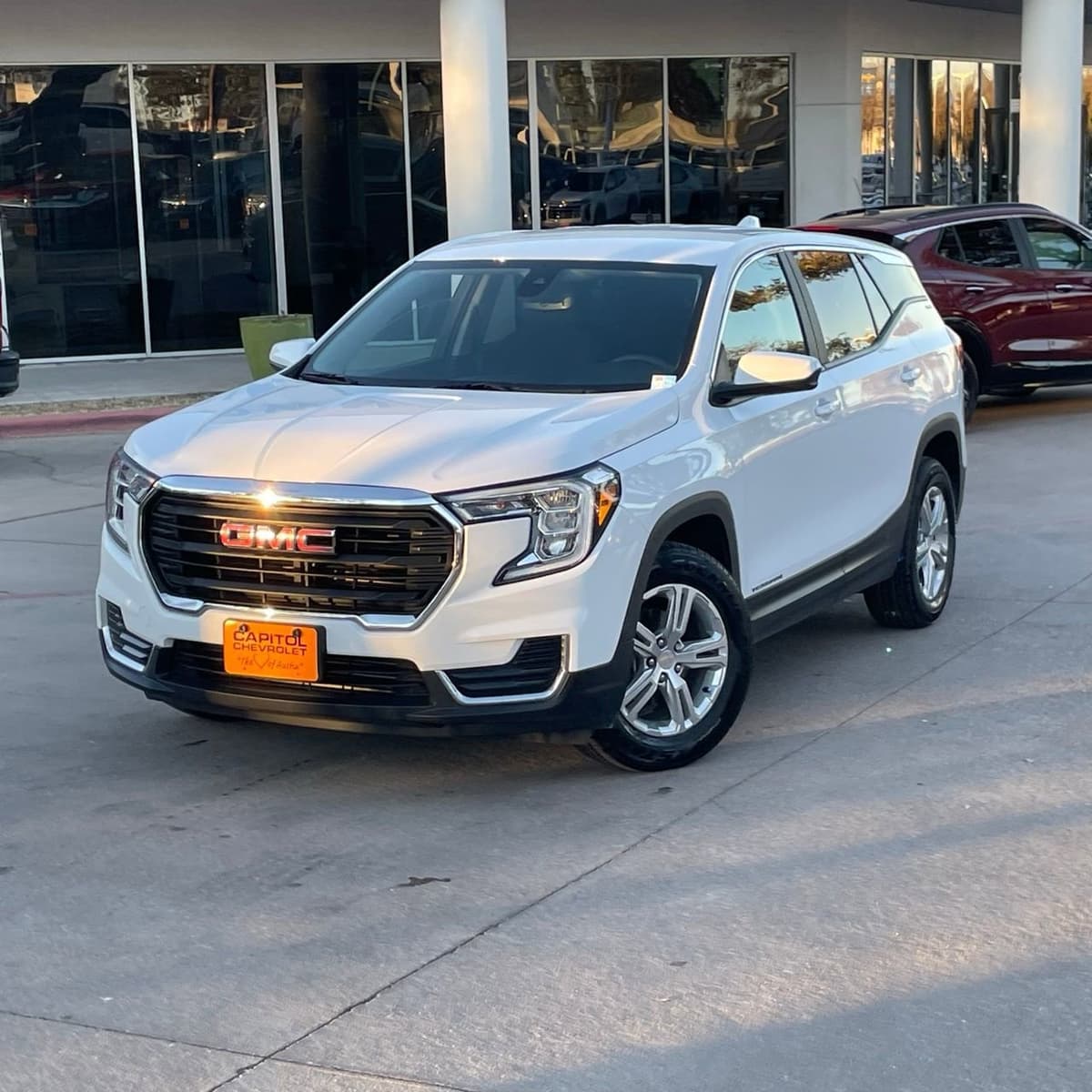 2024 GMC Terrain - Image 9