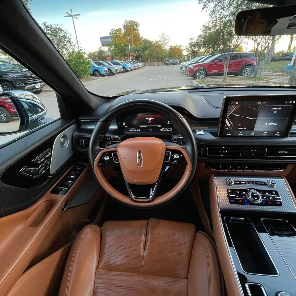 2020 Lincoln Aviator - Image 11