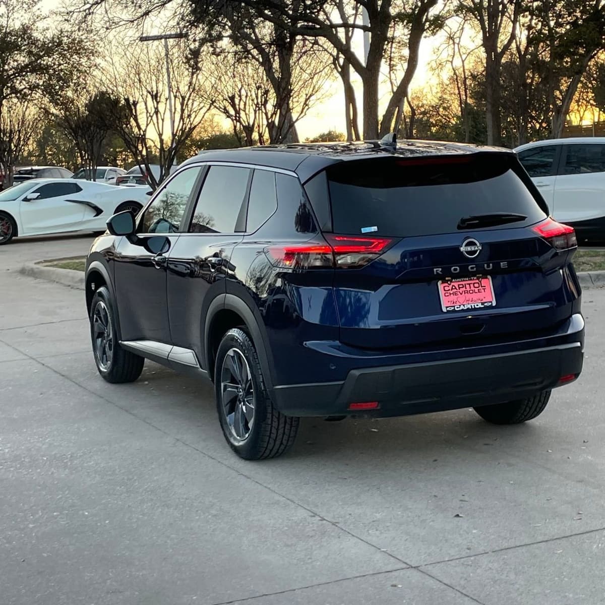 2025 Nissan Rogue - Image 4