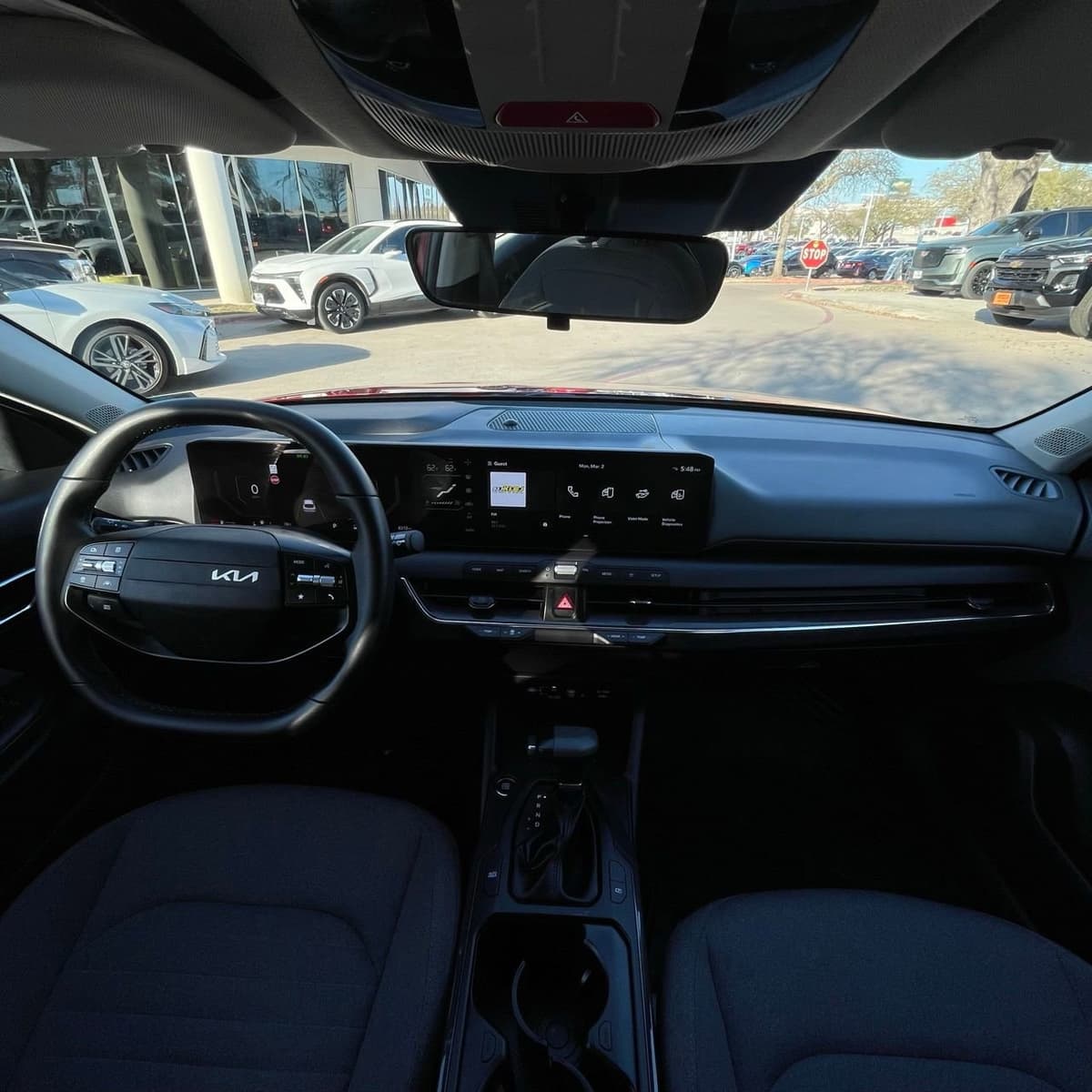 2025 Kia K4 - Image 10