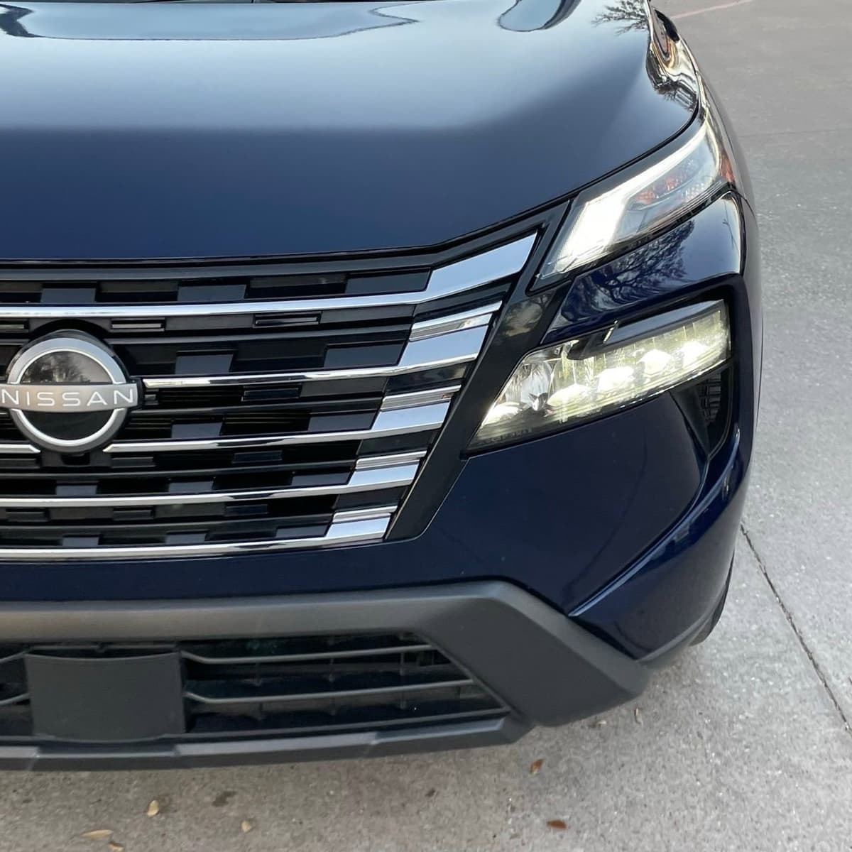 2025 Nissan Rogue - Image 7