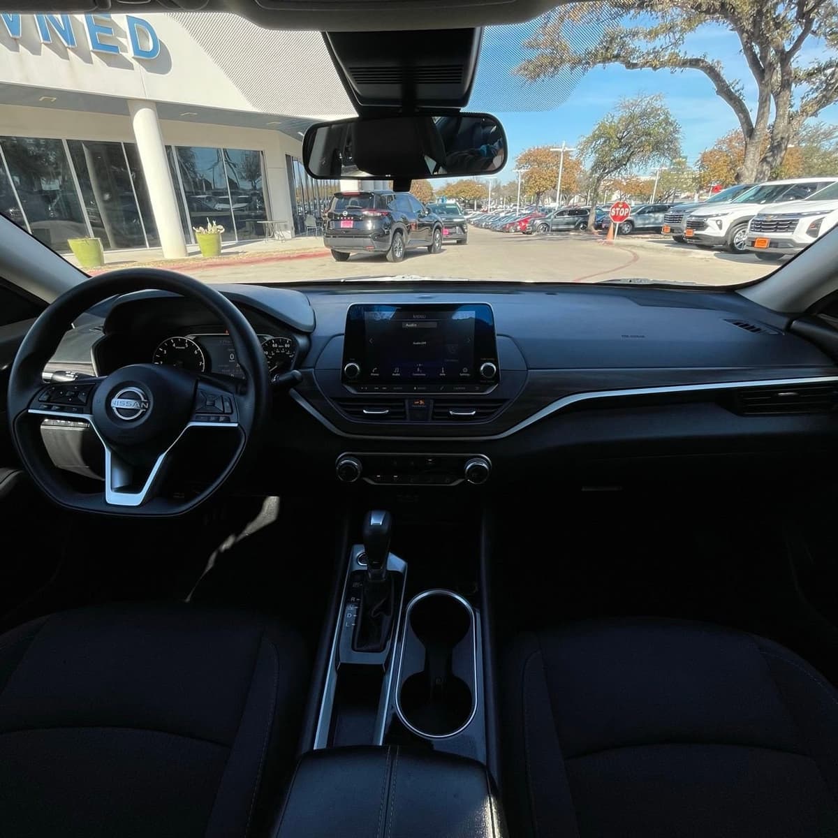 2024 Nissan Altima - Image 11