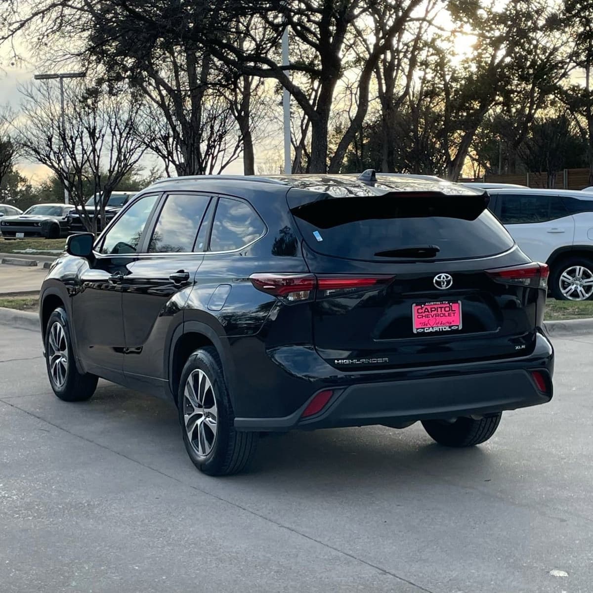 2024 Toyota Highlander - Image 4