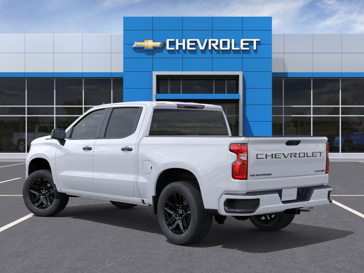 2026 Chevrolet Silverado 1500 - Image 3