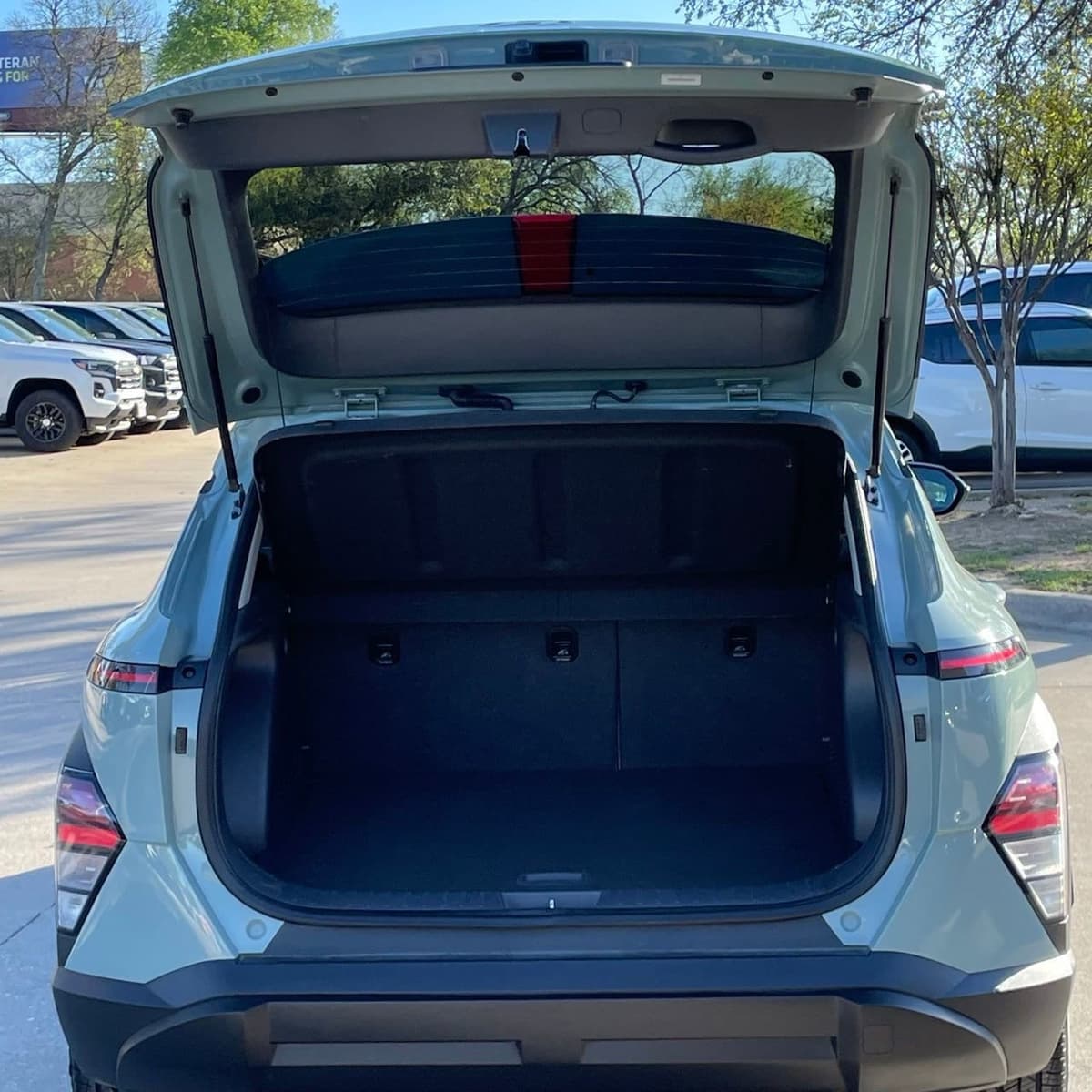 2025 Hyundai Kona - Image 24