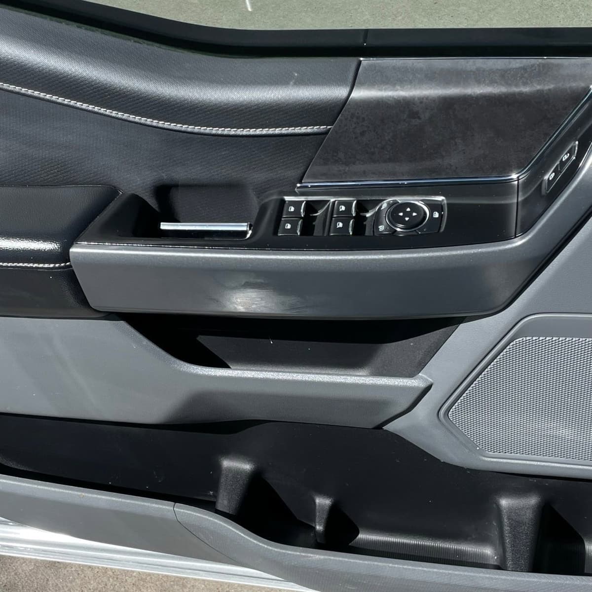 2024 Ford F-150 - Image 21