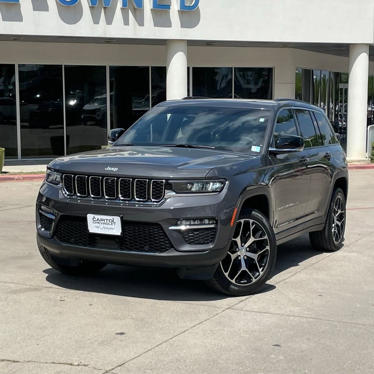 2024 Jeep Grand Cherokee - Image 10