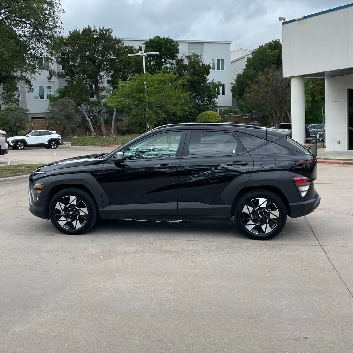 2025 Hyundai Kona - Image 3