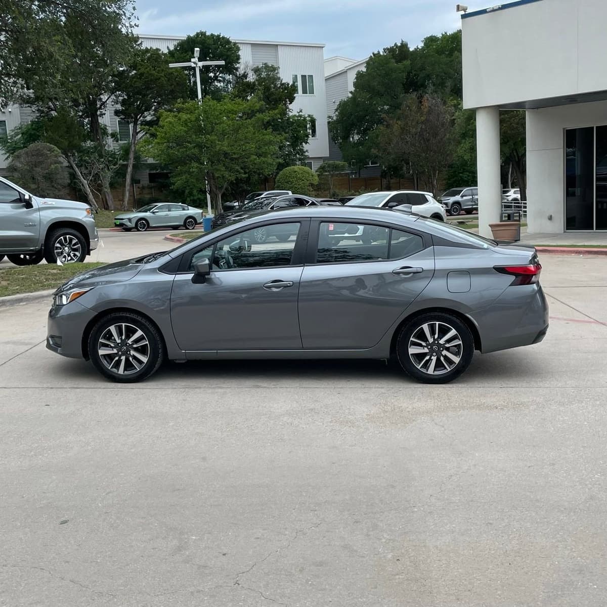 2024 Nissan Versa - Image 3