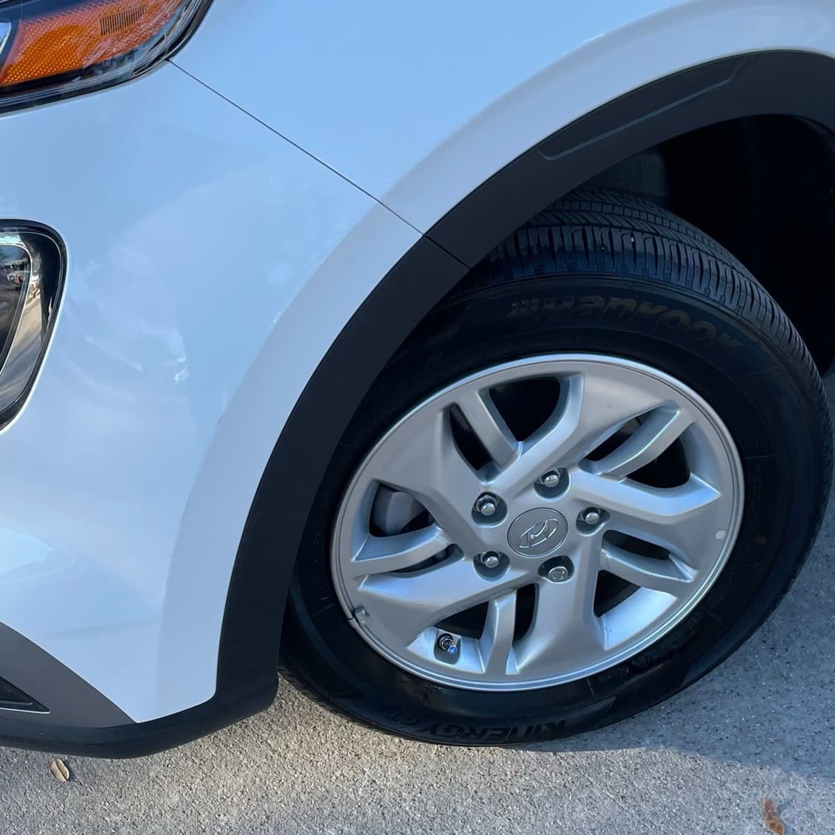 2025 Hyundai Venue - Image 8