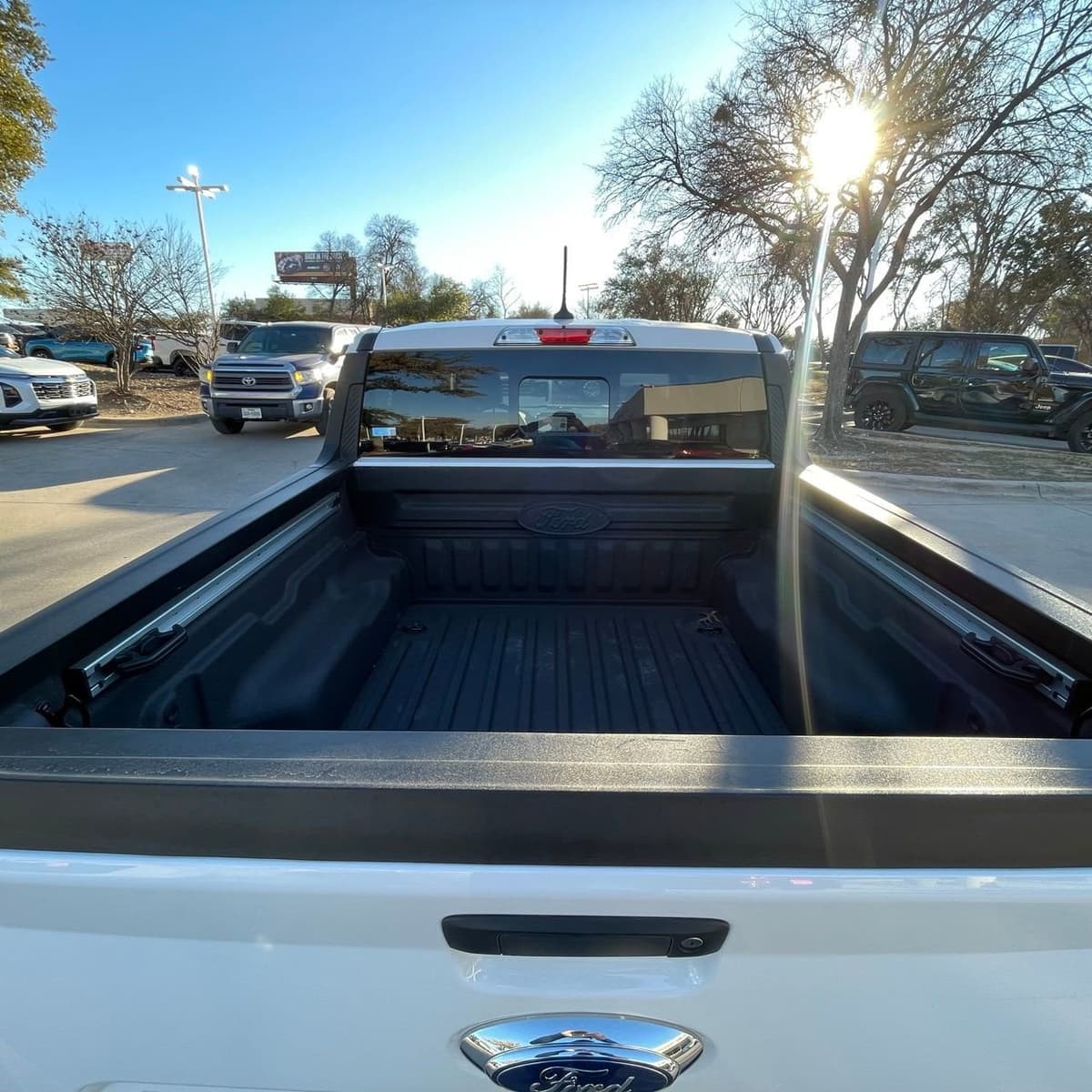 2022 Ford Maverick - Image 26