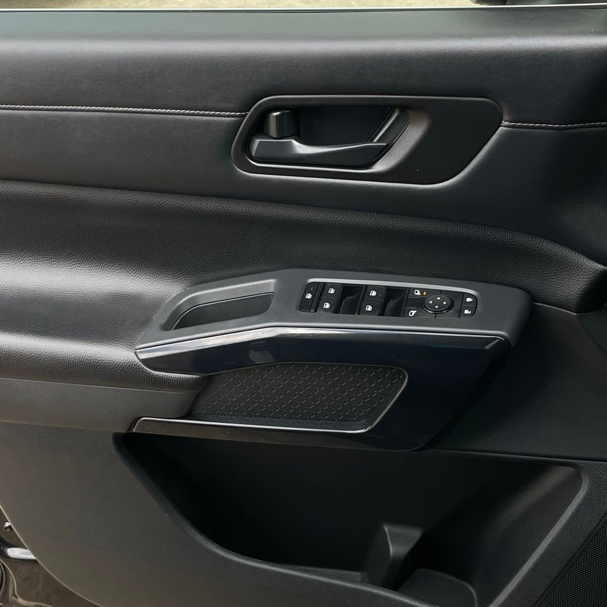 2024 Nissan Pathfinder - Image 20