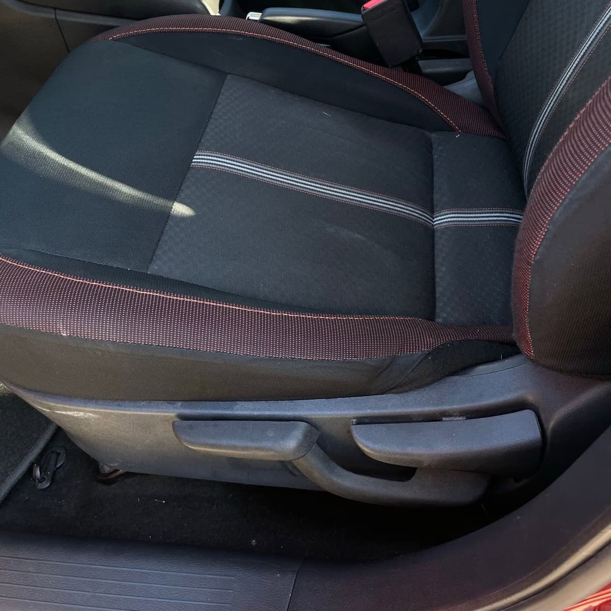 2024 Nissan Versa - Image 23