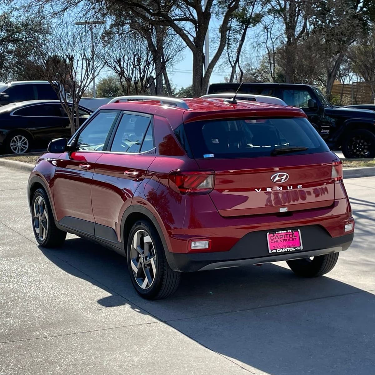 2025 Hyundai Venue - Image 4