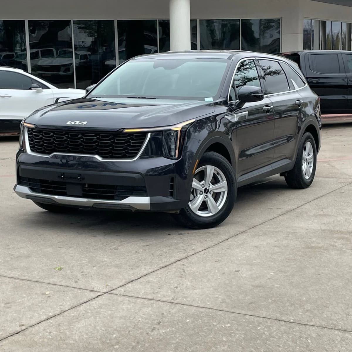 2025 Kia Sorento - Image 9