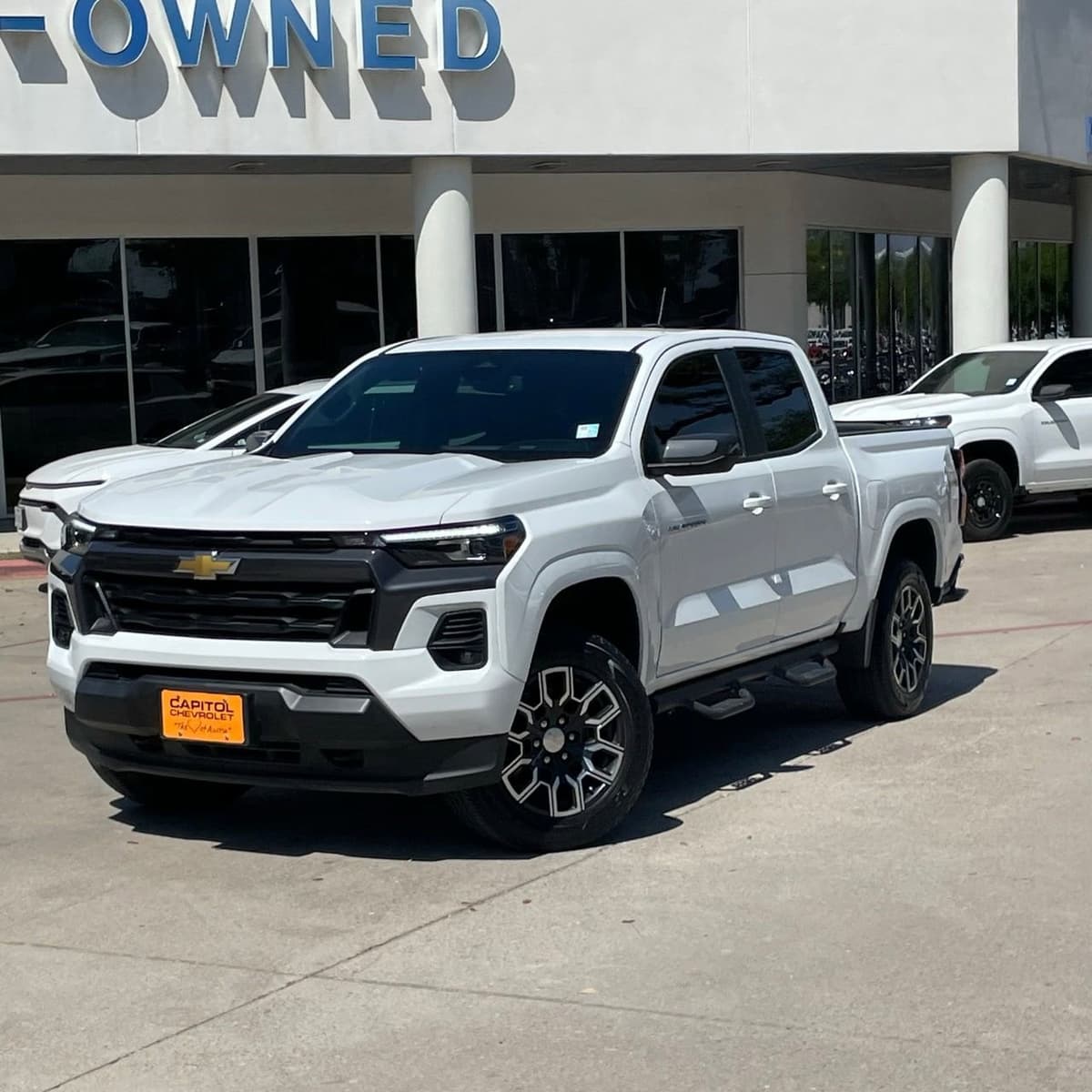 2023 Chevrolet Colorado - Image 10