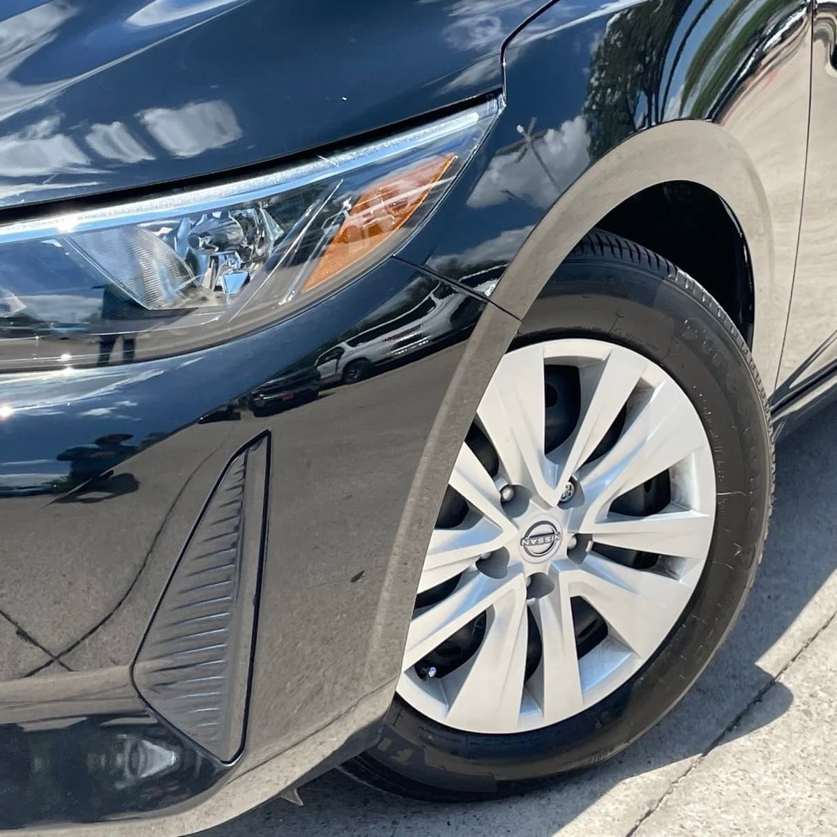 2025 Nissan Sentra - Image 8