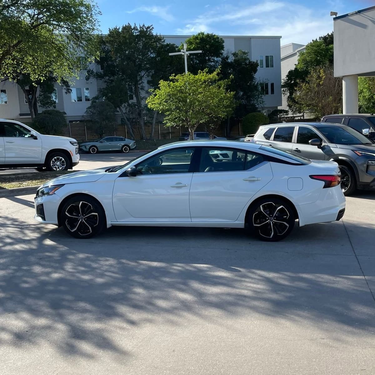 2024 Nissan Altima - Image 3