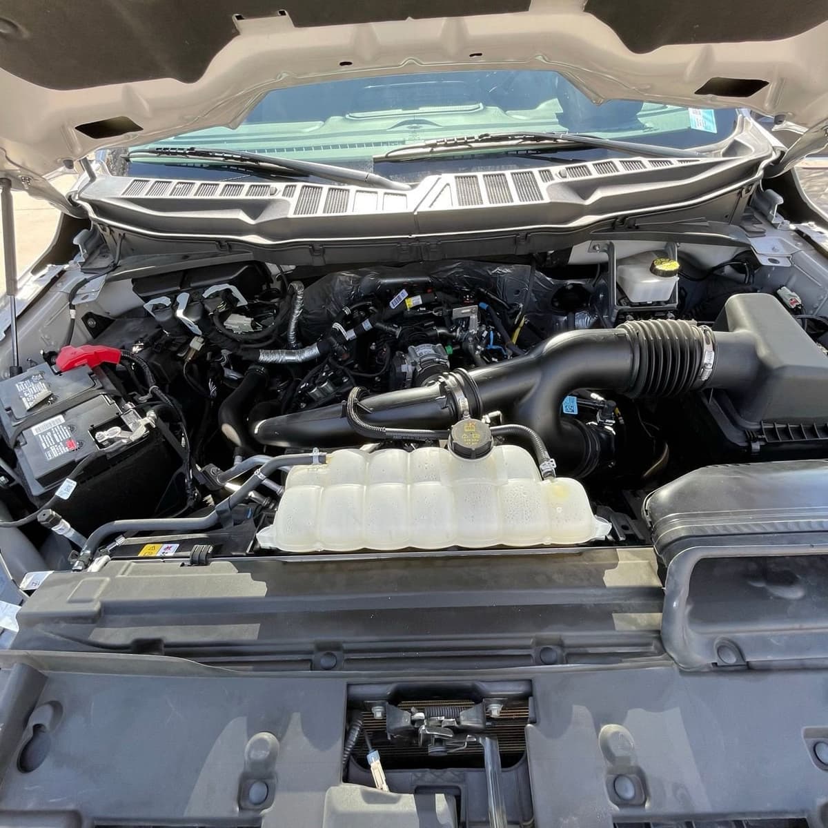 2024 Ford F-150 - Image 27