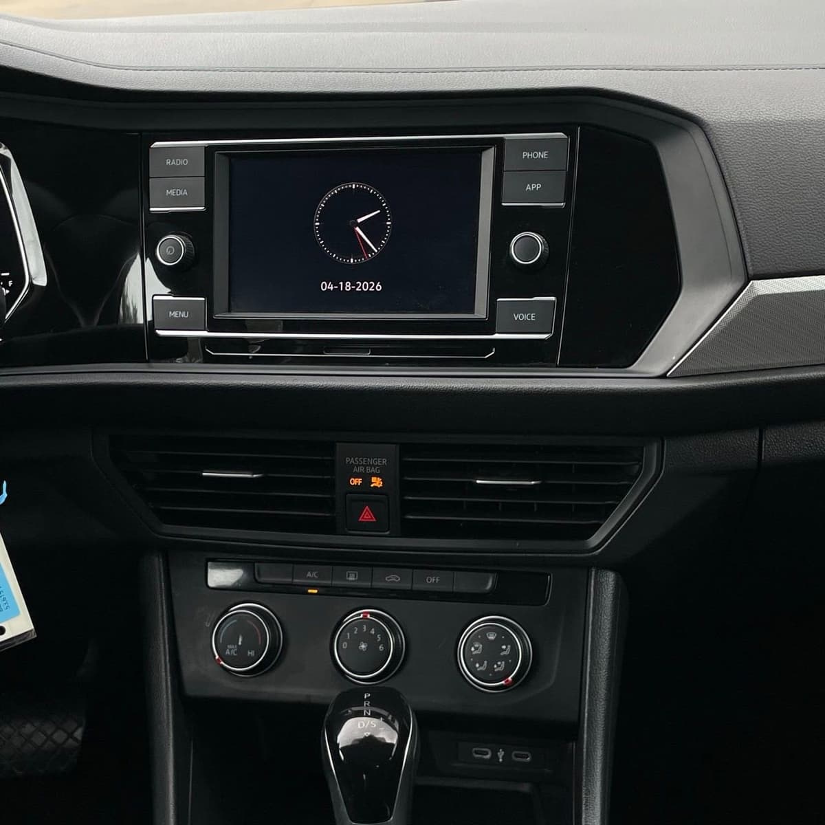 2024 Volkswagen Jetta - Image 16