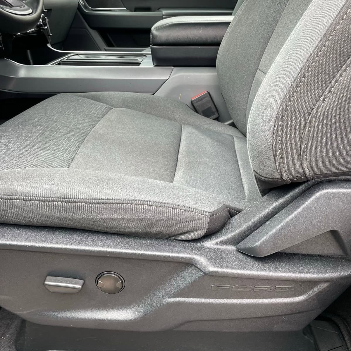 2024 Ford F-150 - Image 21