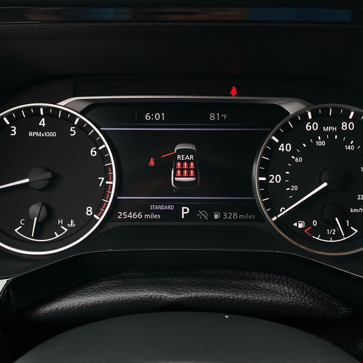 2025 Nissan Pathfinder - Image 16
