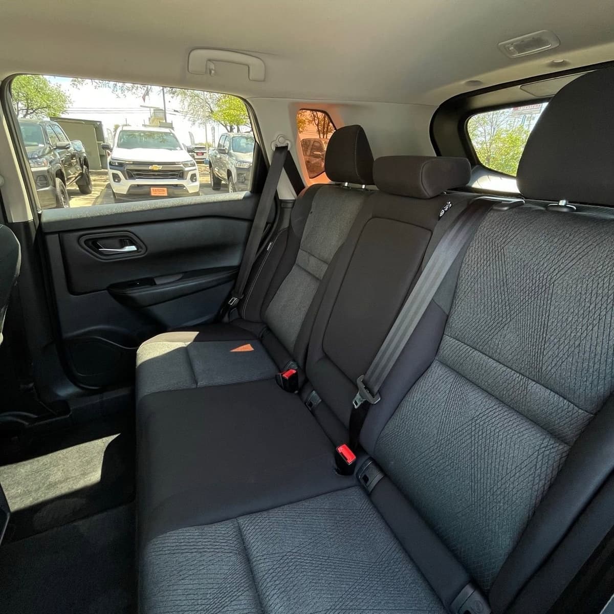 2024 Nissan Rogue - Image 24