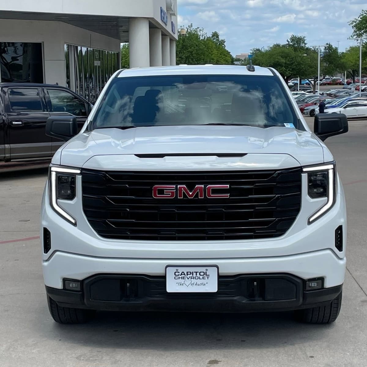 2025 GMC Sierra 1500 - Image 7