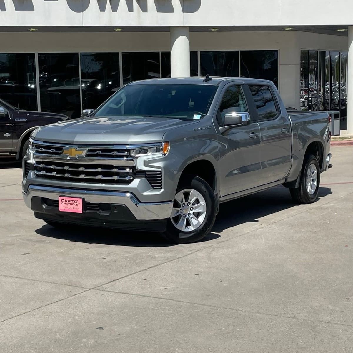2025 Chevrolet Silverado 1500 - Image 10