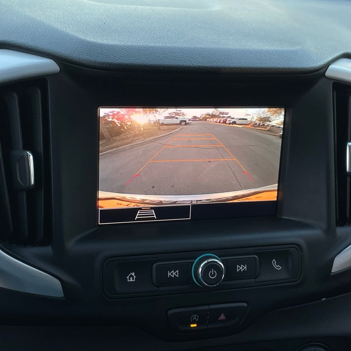 2024 GMC Terrain - Image 18