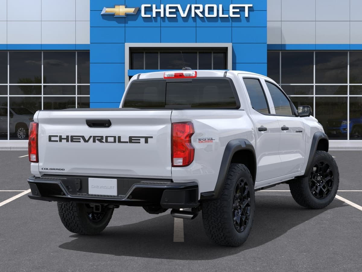 2026 Chevrolet Colorado - Image 4