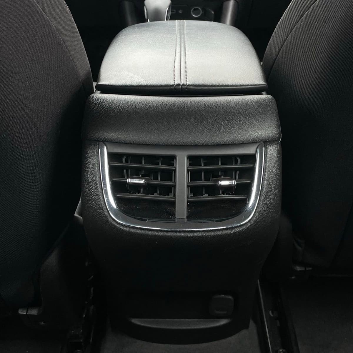 2024 Chevrolet Malibu - Image 25