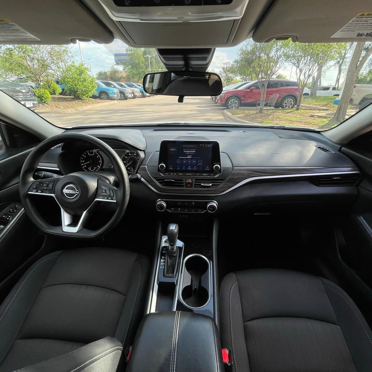 2024 Nissan Altima - Image 11