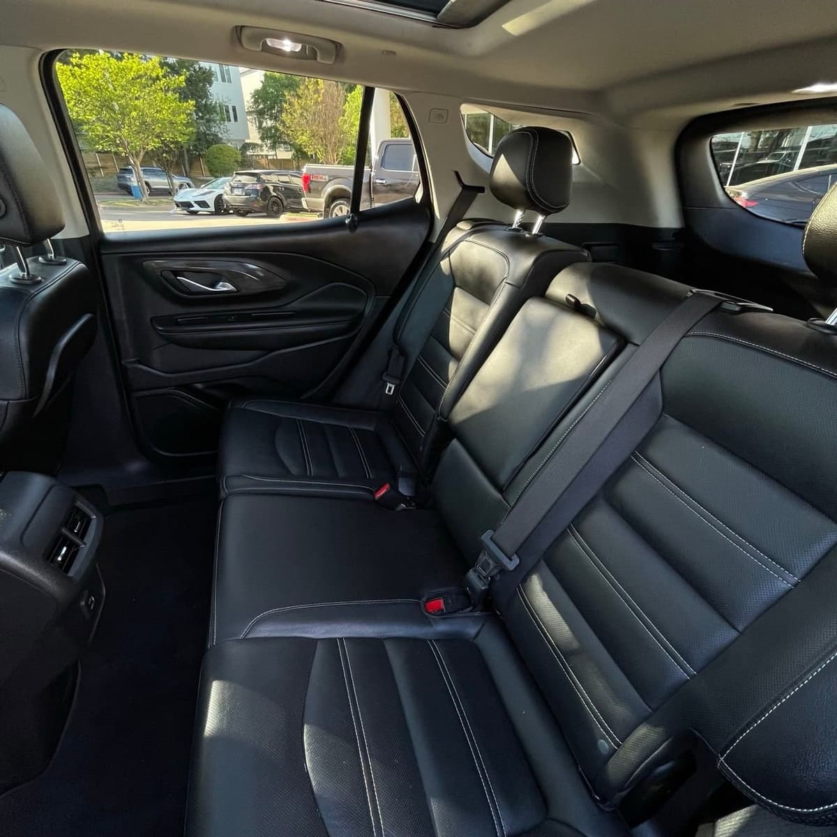 2022 GMC Terrain - Image 24