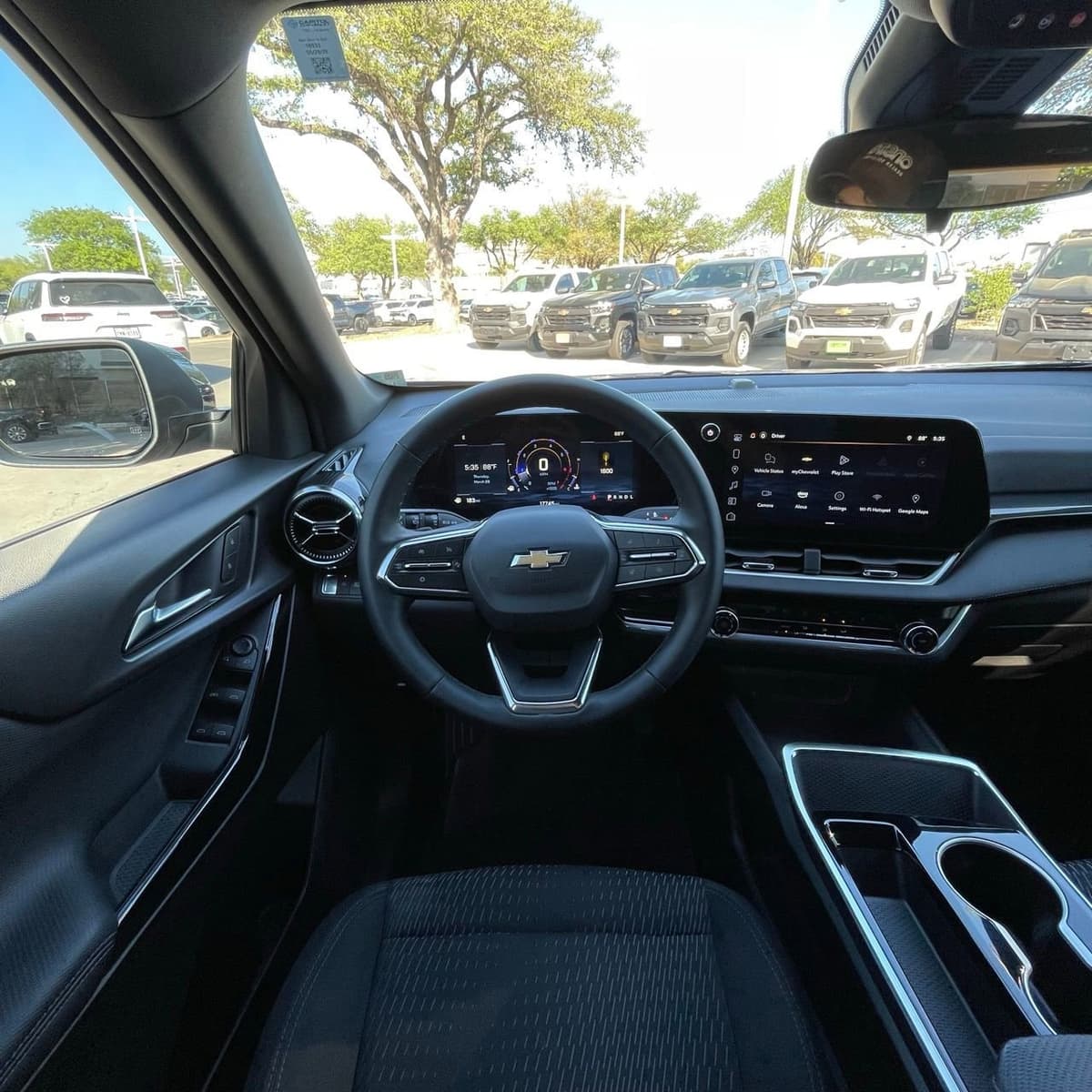 2025 Chevrolet Equinox - Image 11