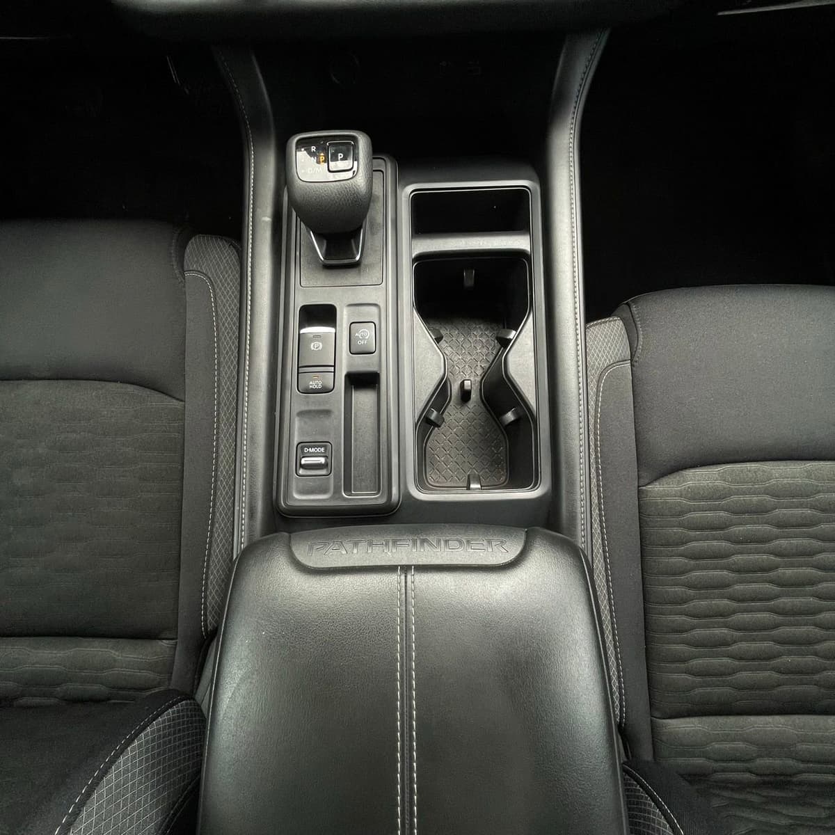 2024 Nissan Pathfinder - Image 19