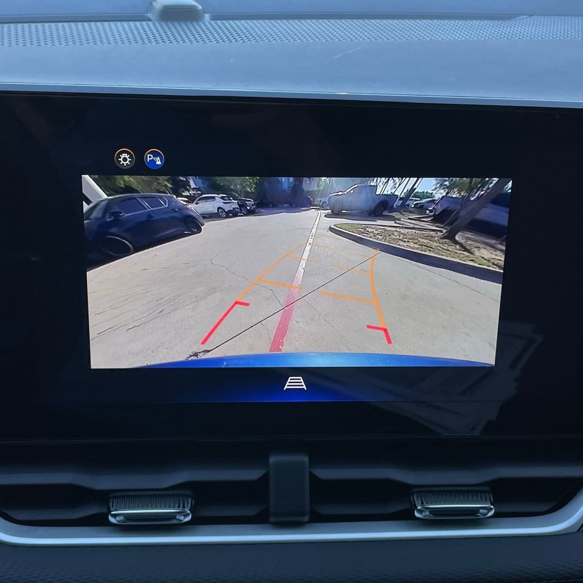 2025 Chevrolet Equinox - Image 18