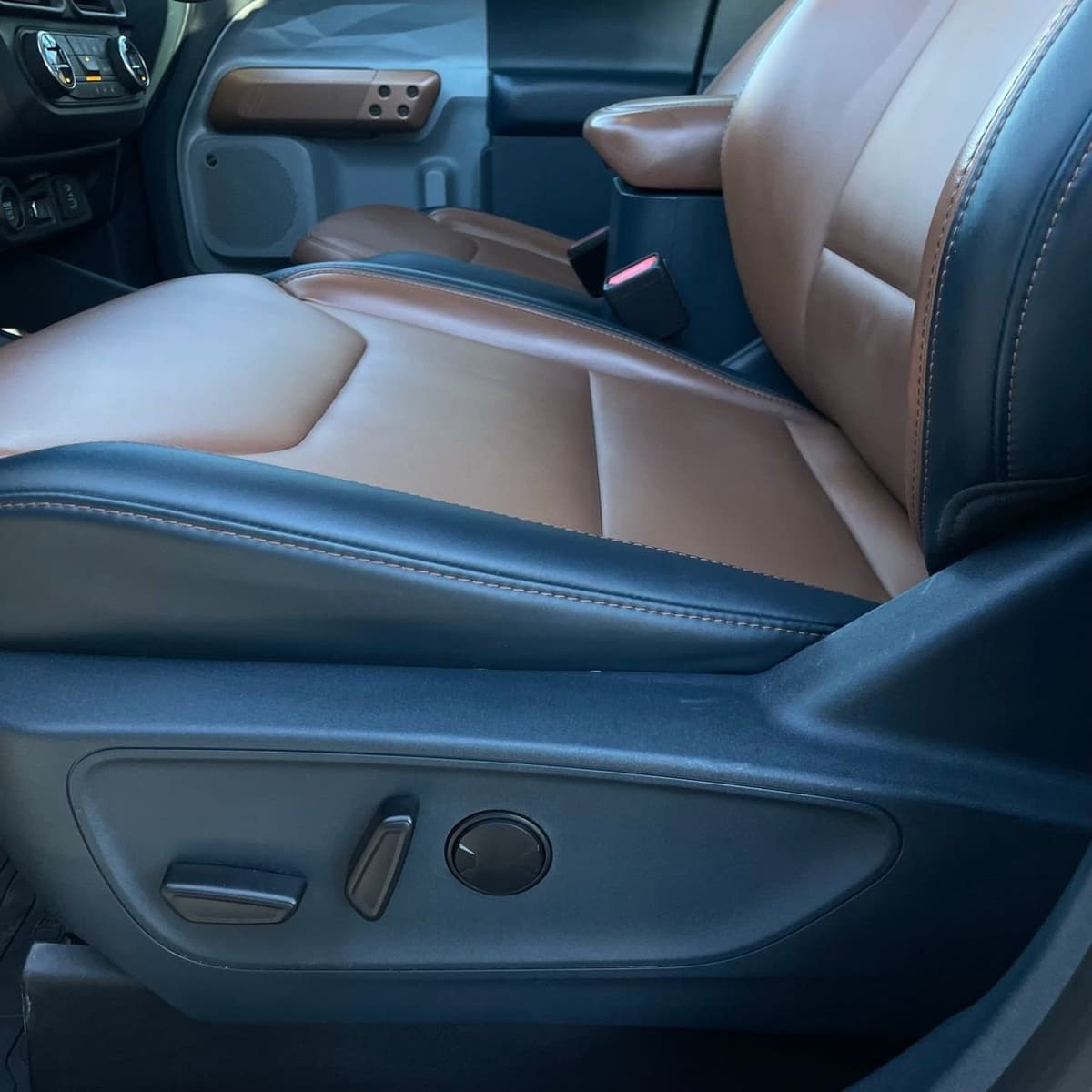 2022 Ford Maverick - Image 23