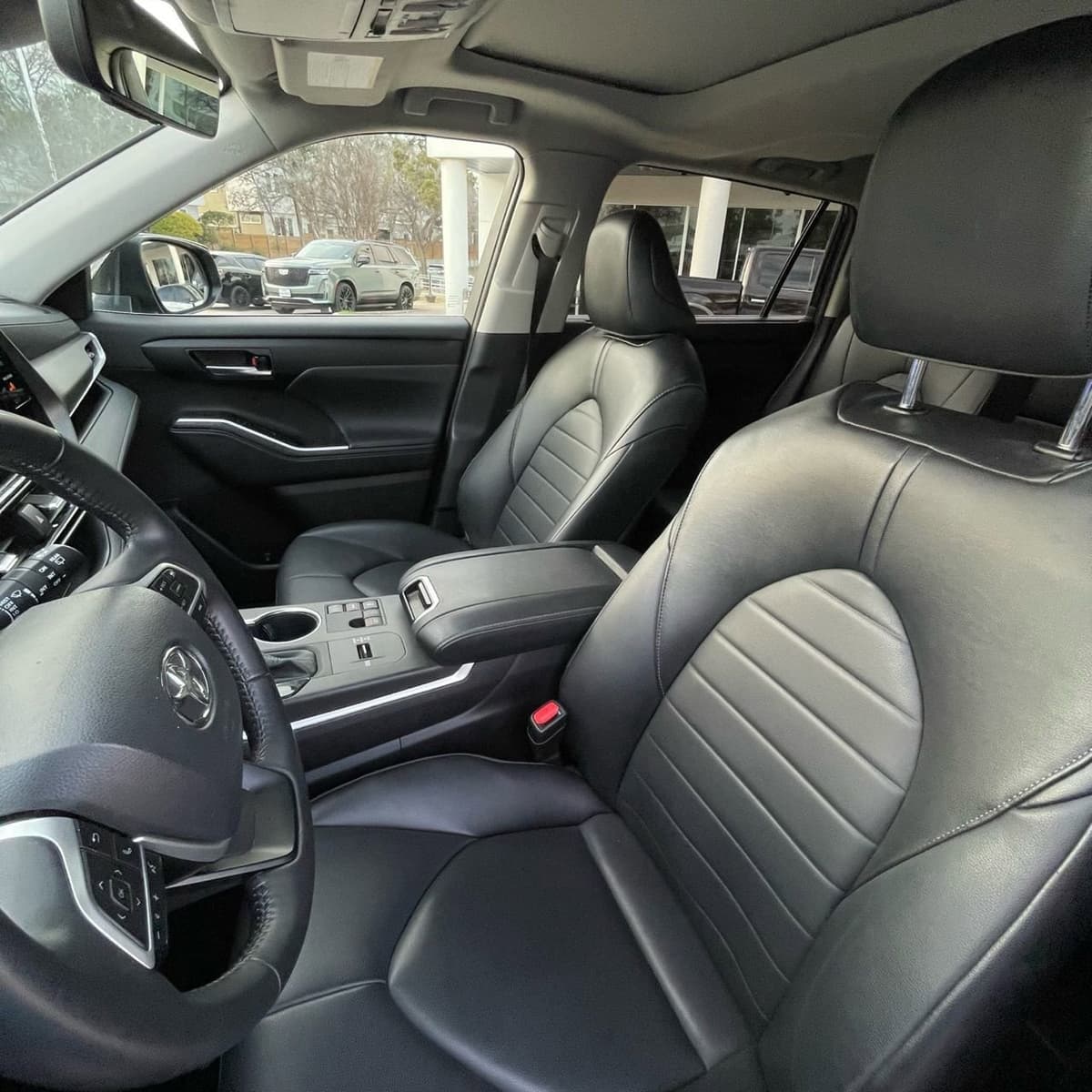 2024 Toyota Highlander - Image 22