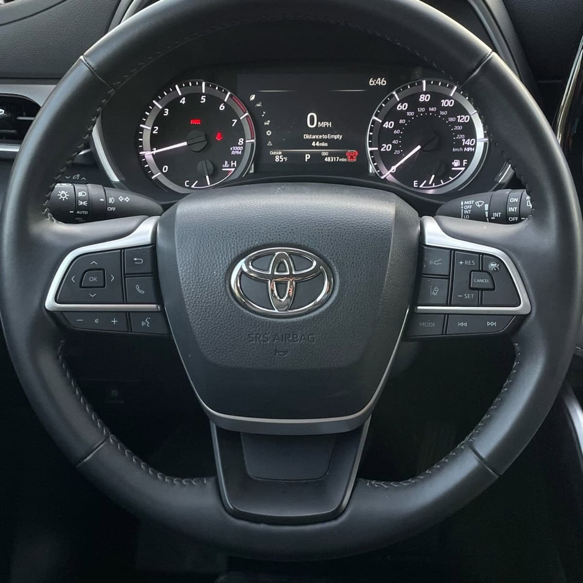 2024 Toyota Highlander - Image 13