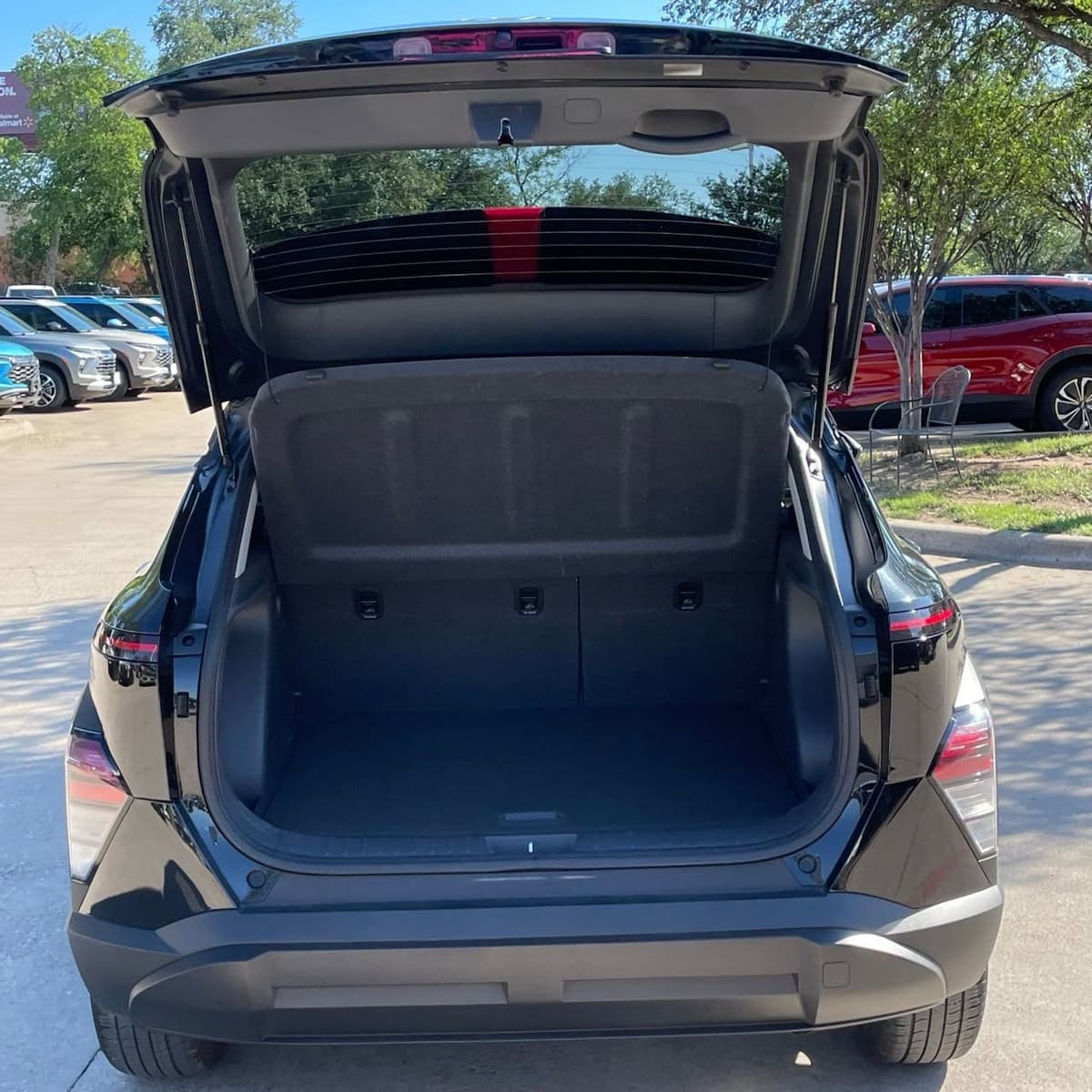 2025 Hyundai Kona - Image 25