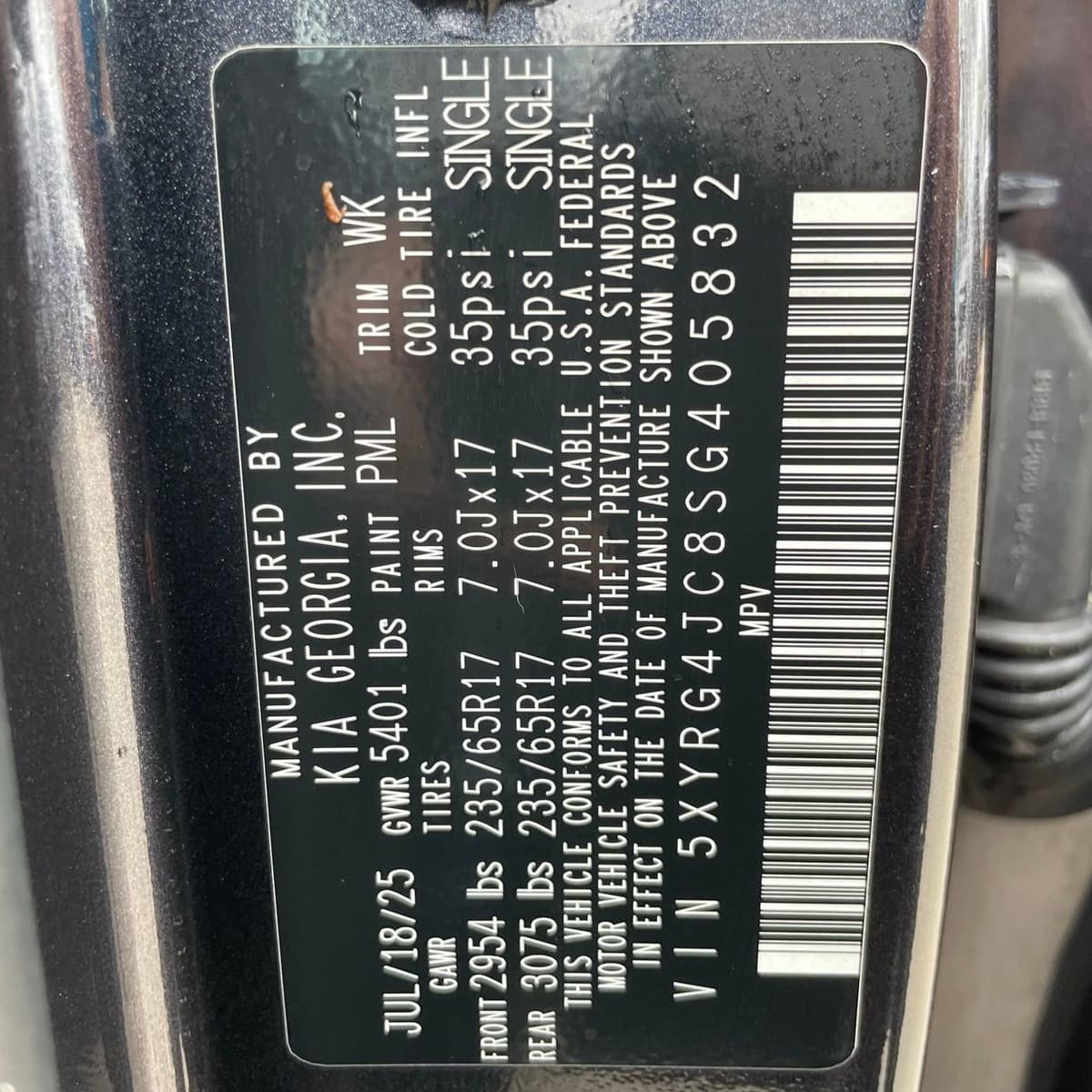 2025 Kia Sorento - Image 28