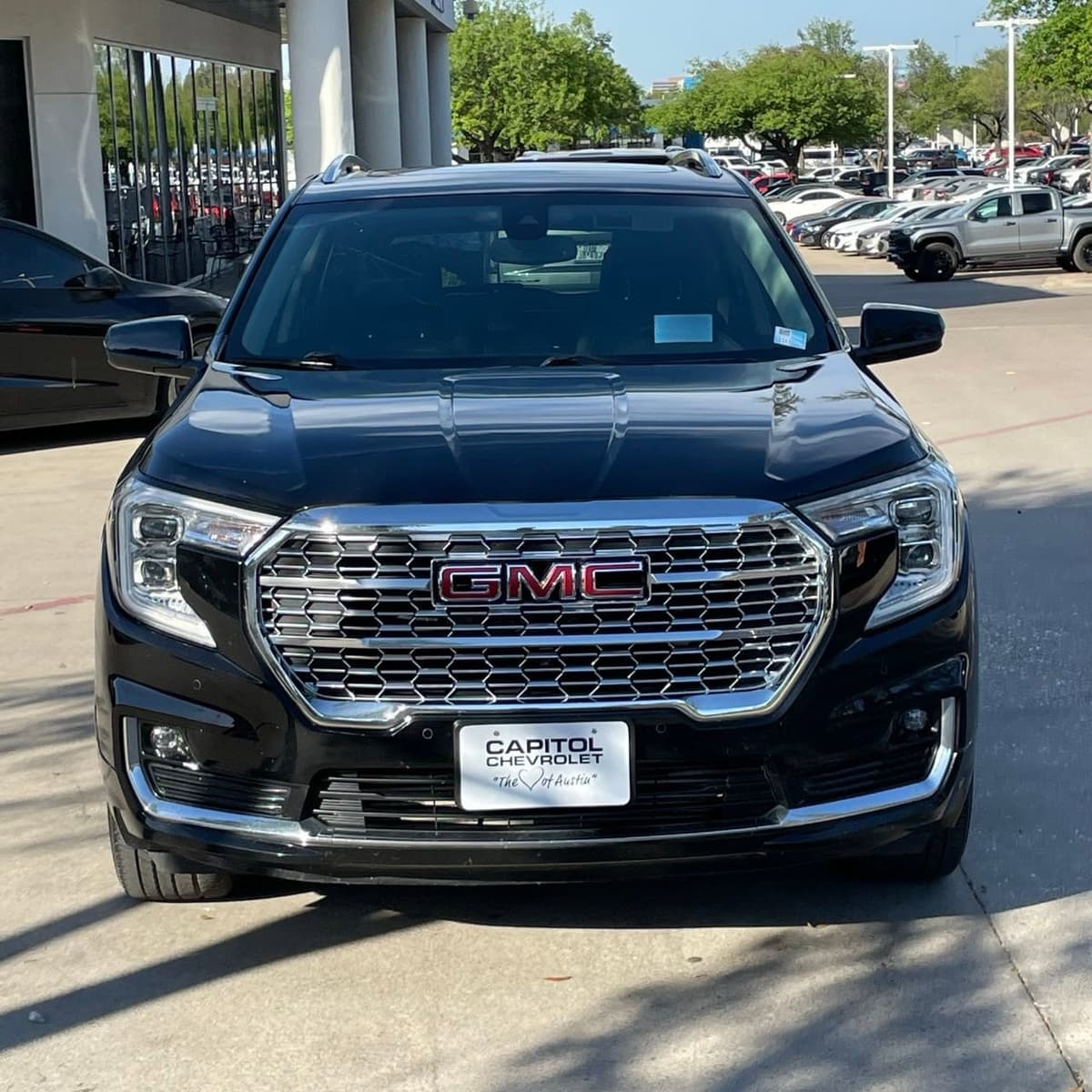 2022 GMC Terrain - Image 7
