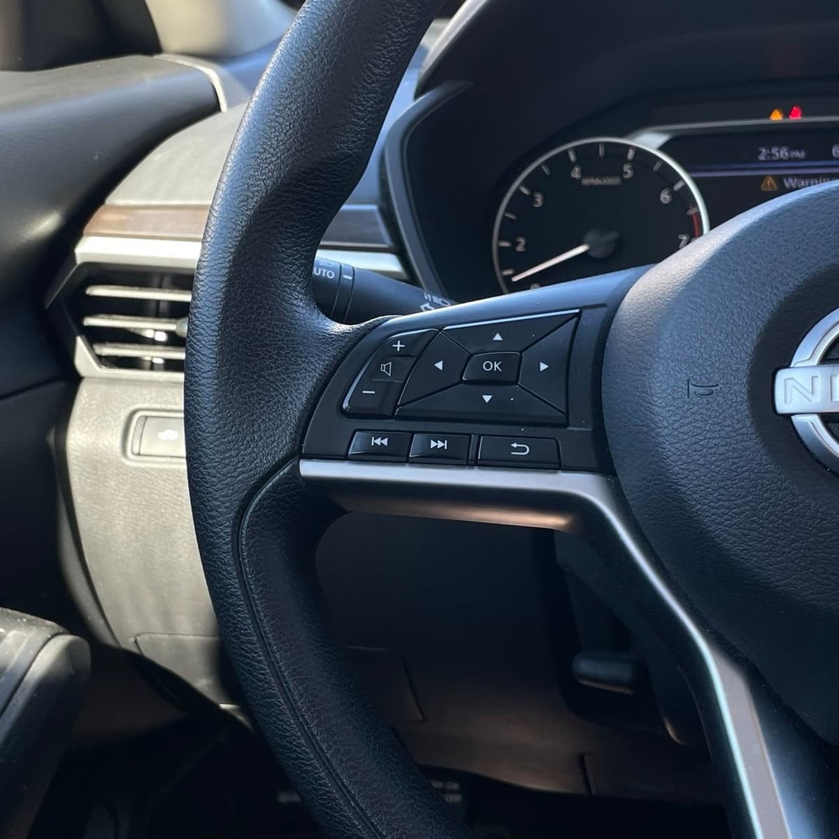 2024 Nissan Altima - Image 13